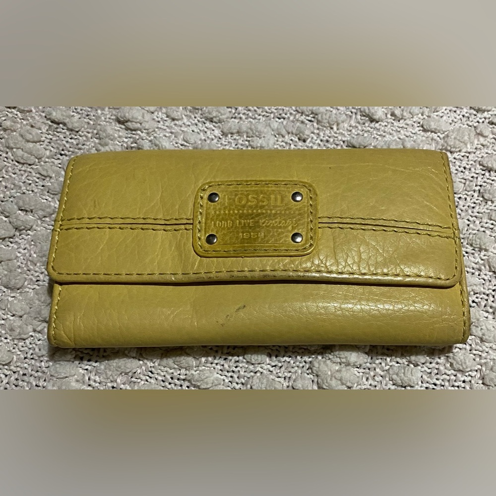 Fossil Yellow Wallet